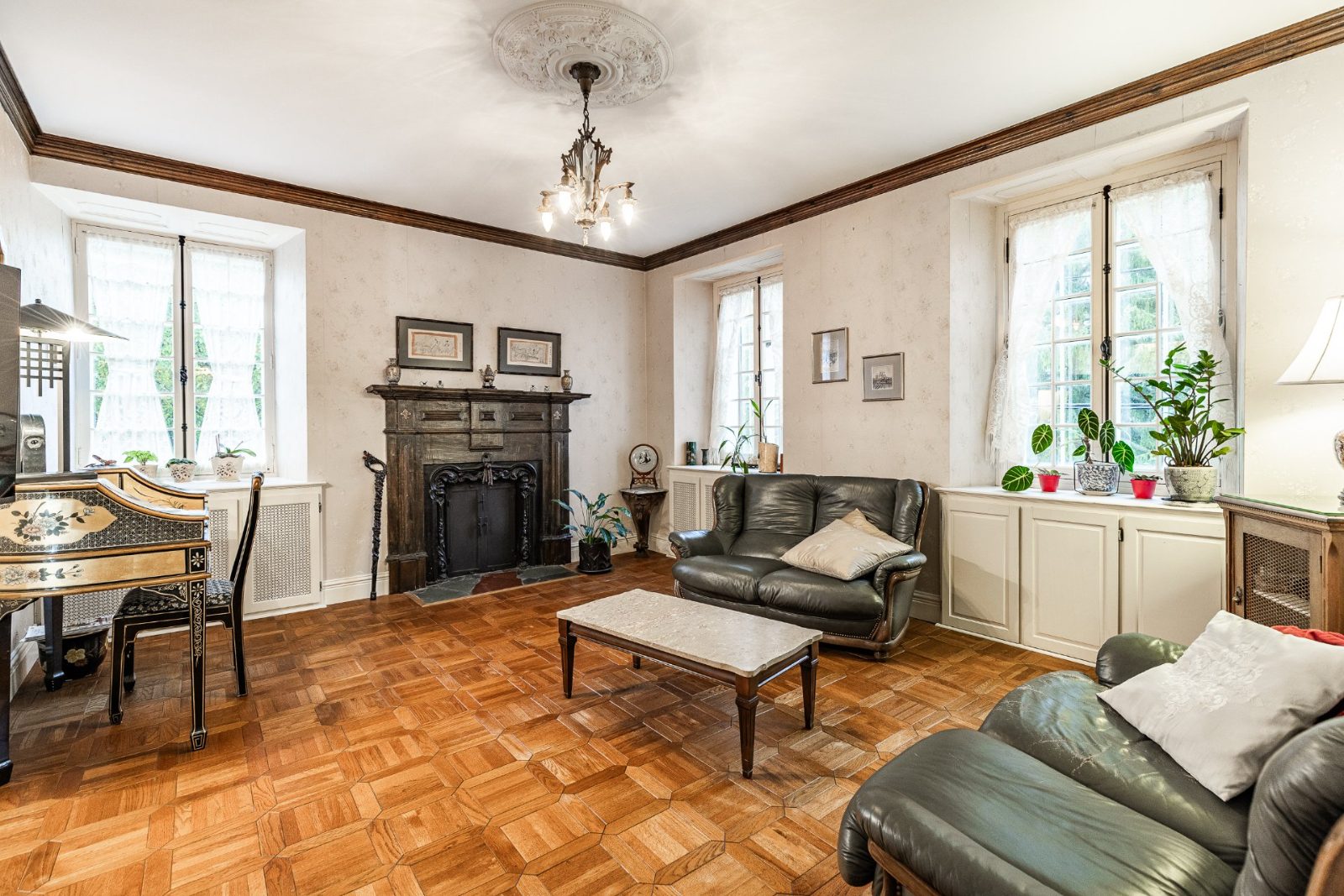 Boudoir de l’étage avec foyer
