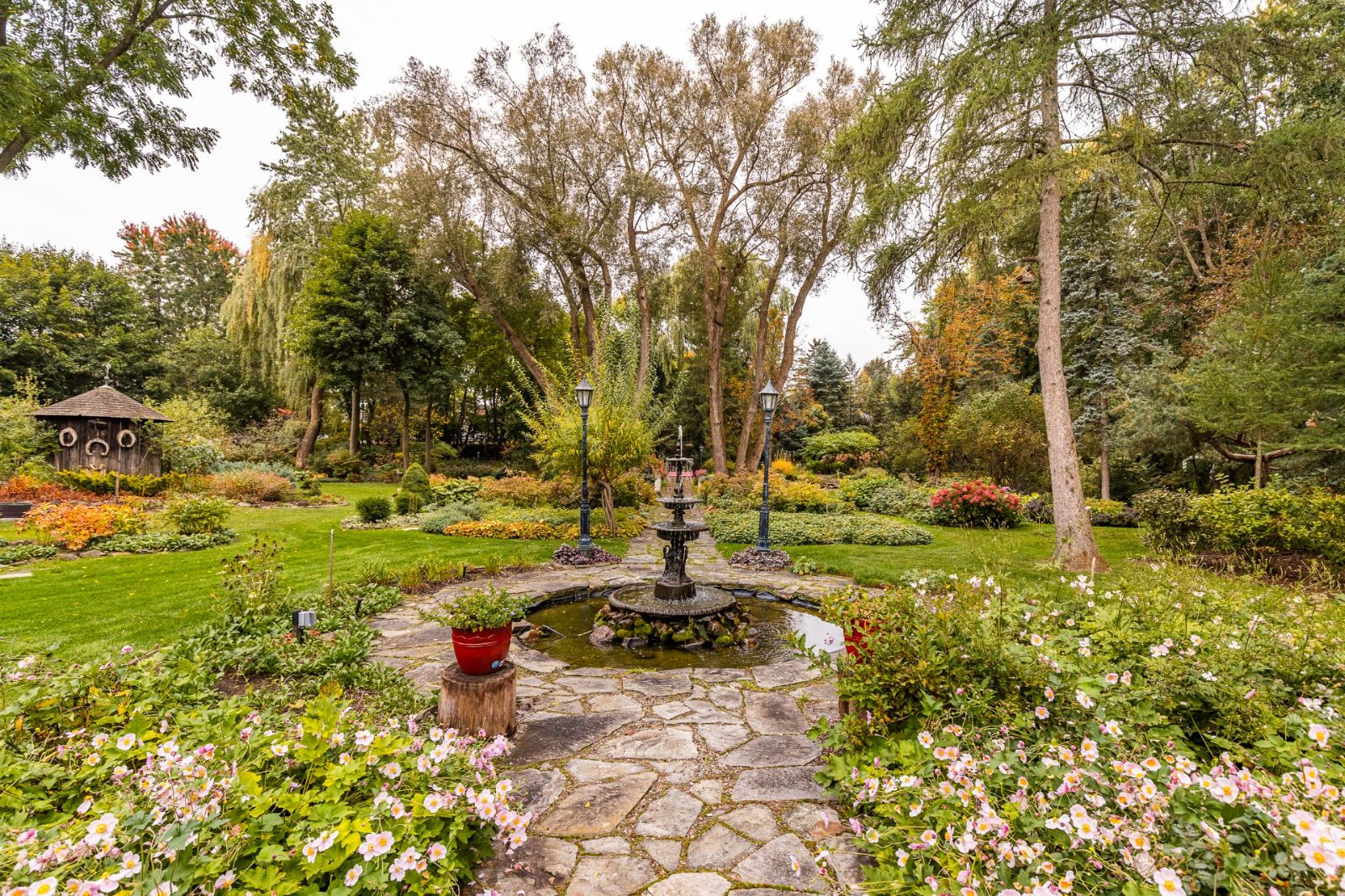 Fontaine dans les jardins