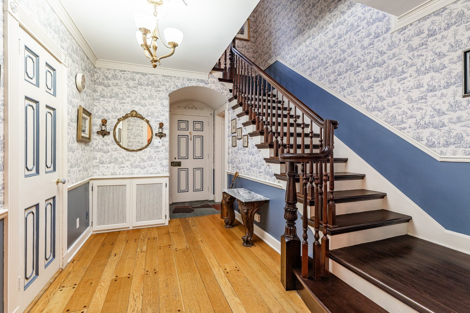 Hall et escalier